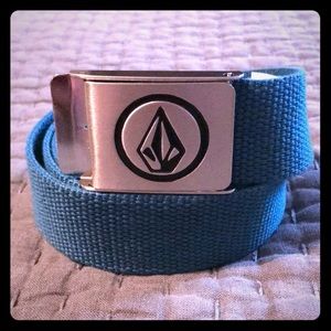 Volcom belt-never worn